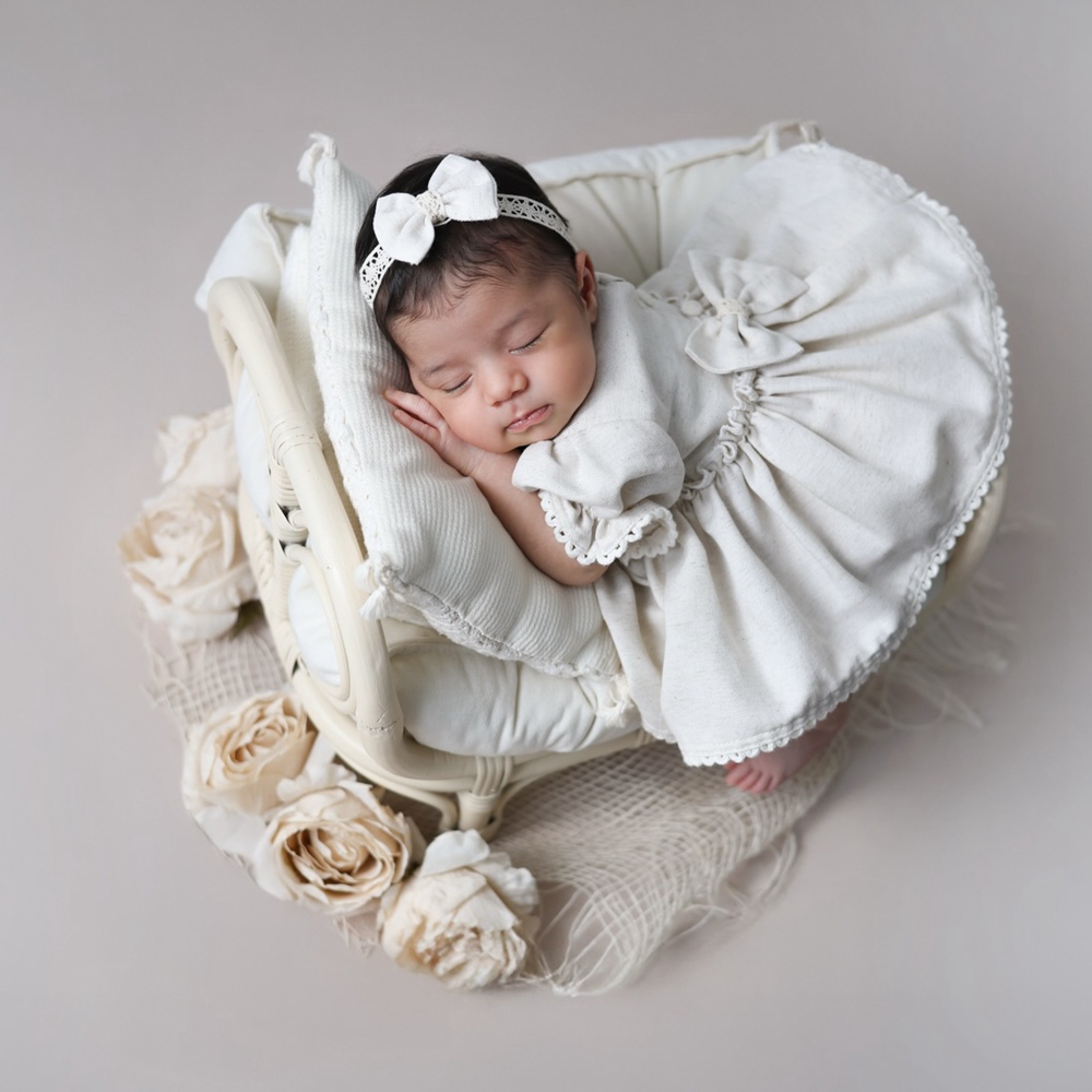 新生児写真撮影用小道具女の赤ちゃん服レースバックボウロンパー - Baby Clothing Next のレビューと価格