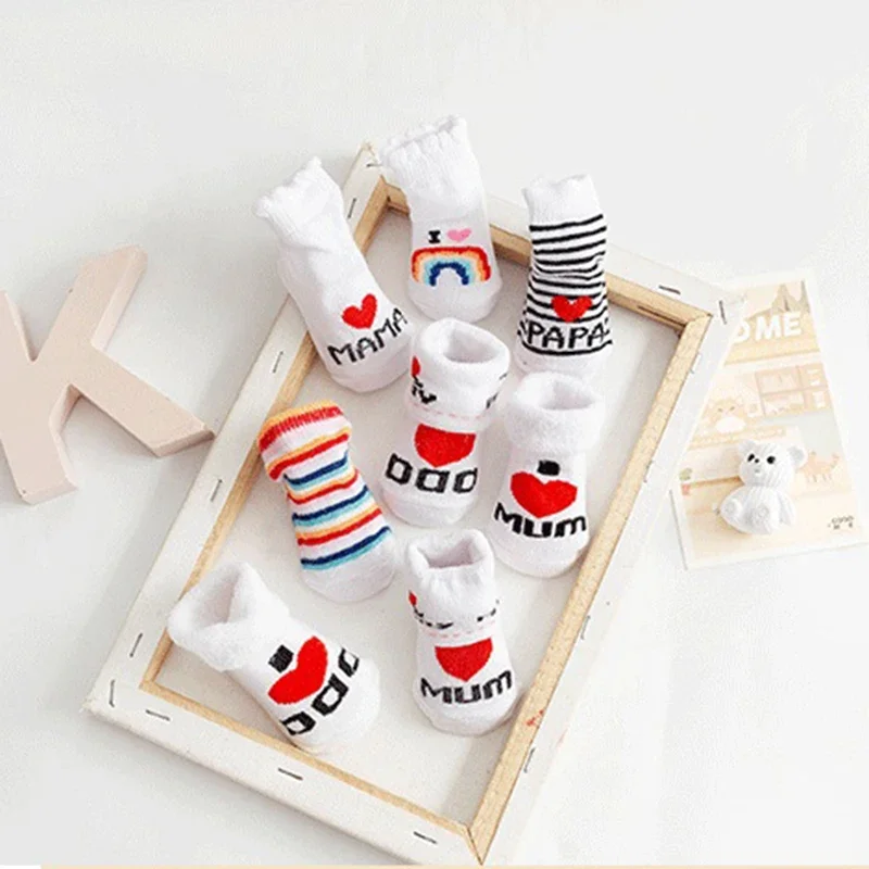 春夏ベビーガールズボーイズ綿ソフト暖かい靴下新生児幼児レター - Baby Clothing Next のレビューと価格